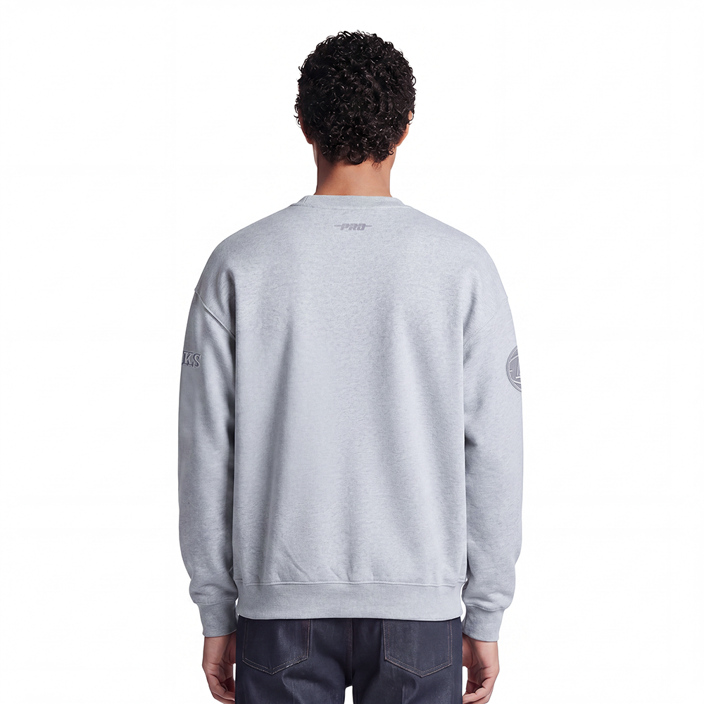 BAH558169-DHG-MODEL-2
