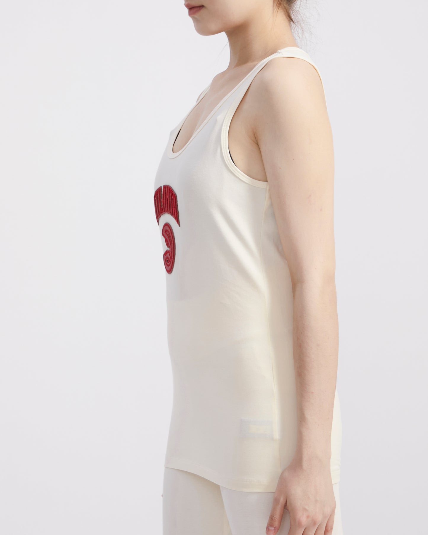 NBA ATLANTA HAWKS TRIPLE TONAL RELAXED FIT RACERBACK (EGGSHELL)