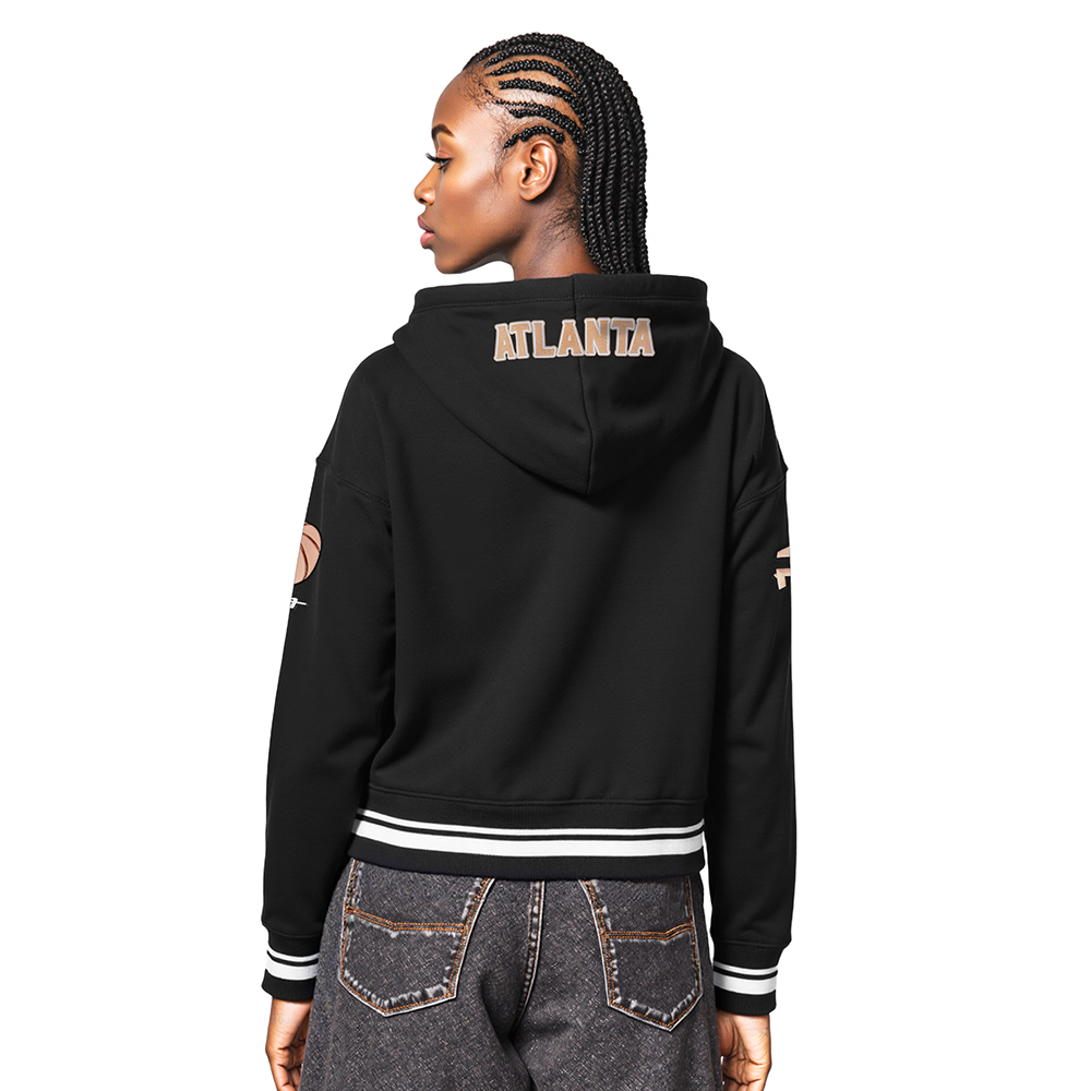 NBA ATLANTA HAWKS CITY EDITION 25-26 WOMEN'S RIB FLC CROPPED PO HOODIE (BLACK)