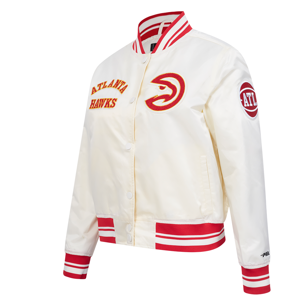 NBA ATLANTA HAWKS RETRO CLASSIC WOMEN'S RIB SATIN JACKET (EGGSHELL/ RED)