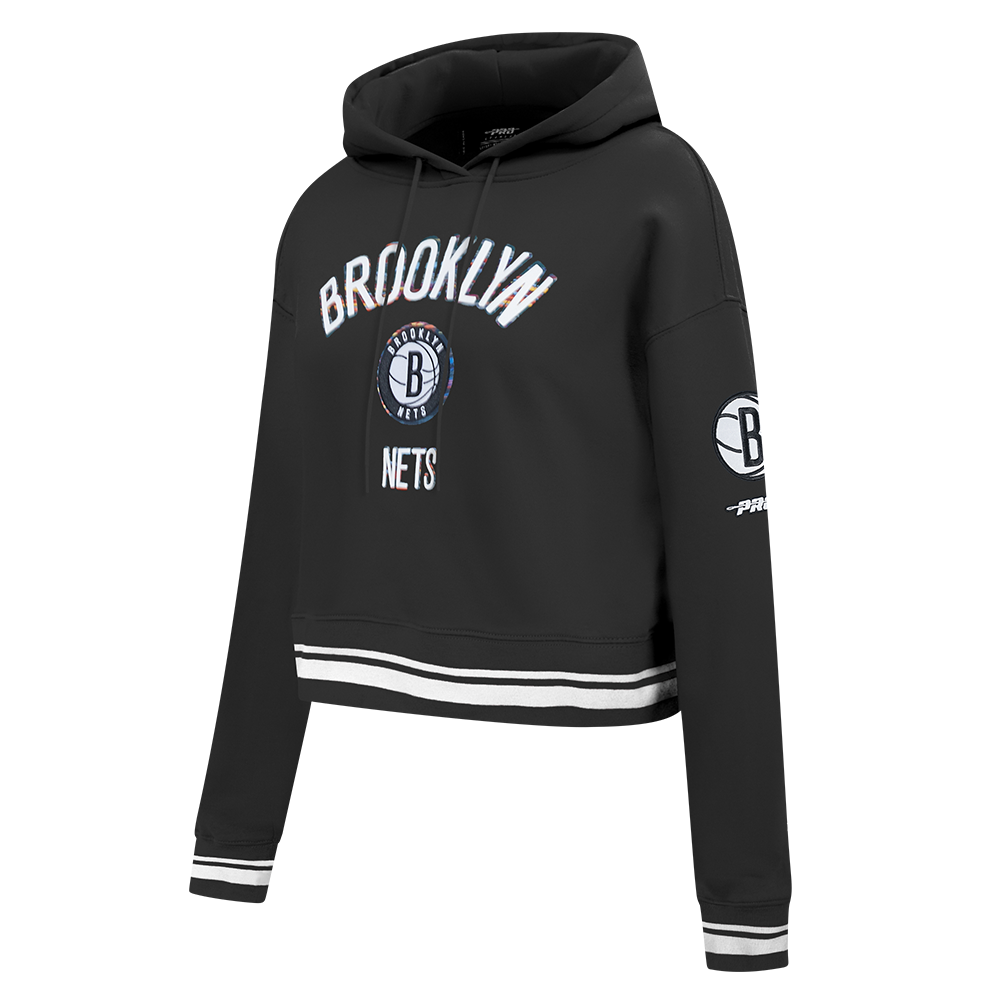 NBA BROOKLYN NETS CITY EDITION 25-26 WOMEN'S RIB FLC CROPPED PO HOODIE (BLACK)
