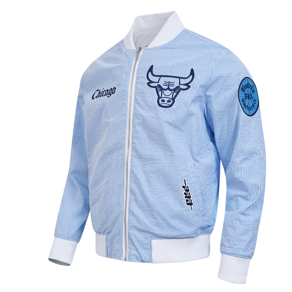 NBA CHICAGO BULLS COUNTRY CLUB MEN'S SEERSUCKER JACKET (SEERSUCKER BLUE)