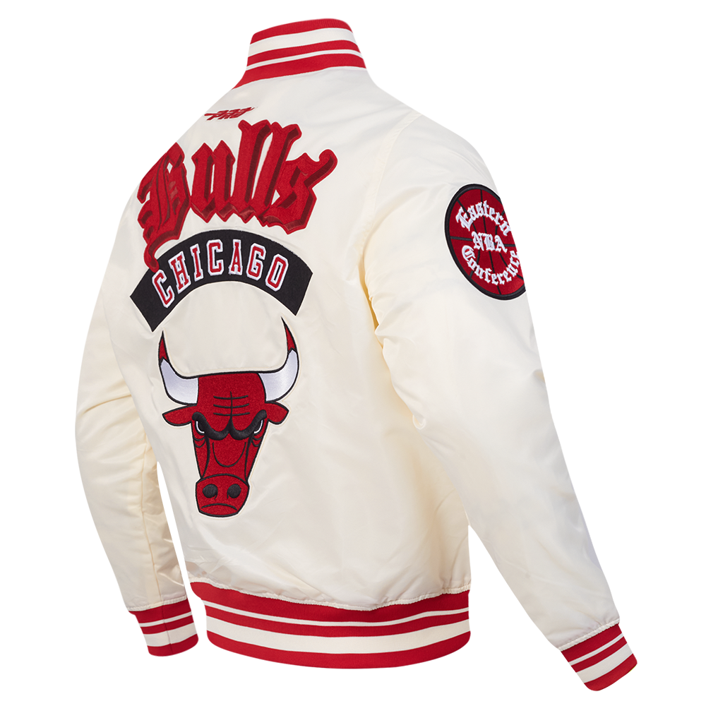 NBA CHICAGO BULLS BEST OF MEN'S RIB SATIN JACKET (EGGSHELL/ RED)