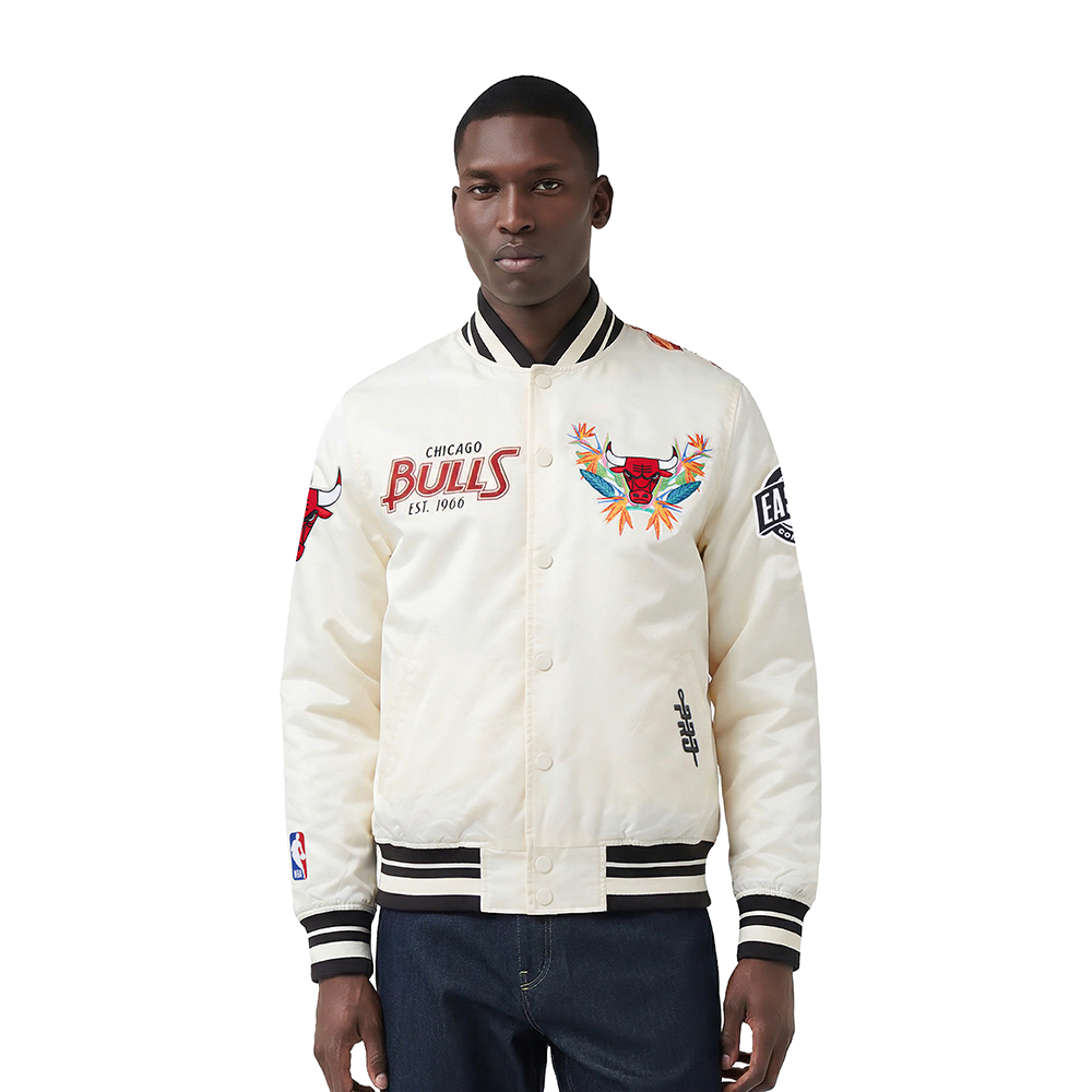 NBA CHICAGO BULLS PARADISE MEN'S SATIN JACKET (EGGSHELL/ BLACK)