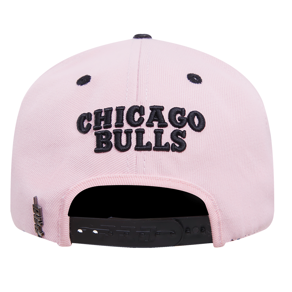 Pro Standard Chicago Bulls 2 Tone Wool Snapback Hat (Black/Yellow)