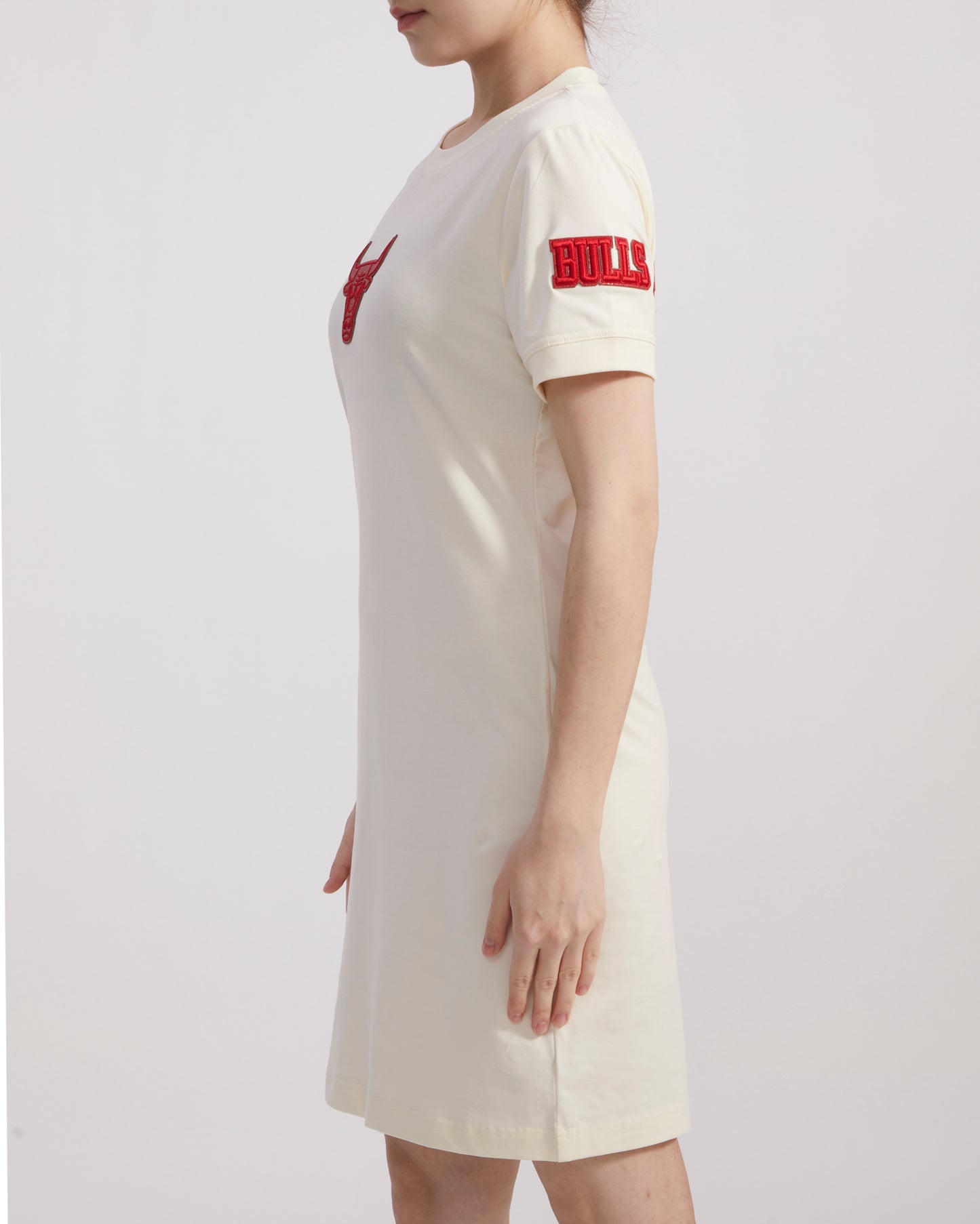 NBA CHICAGO BULLS TRIPLE TONAL BODYCON DRESS (EGGSHELL)