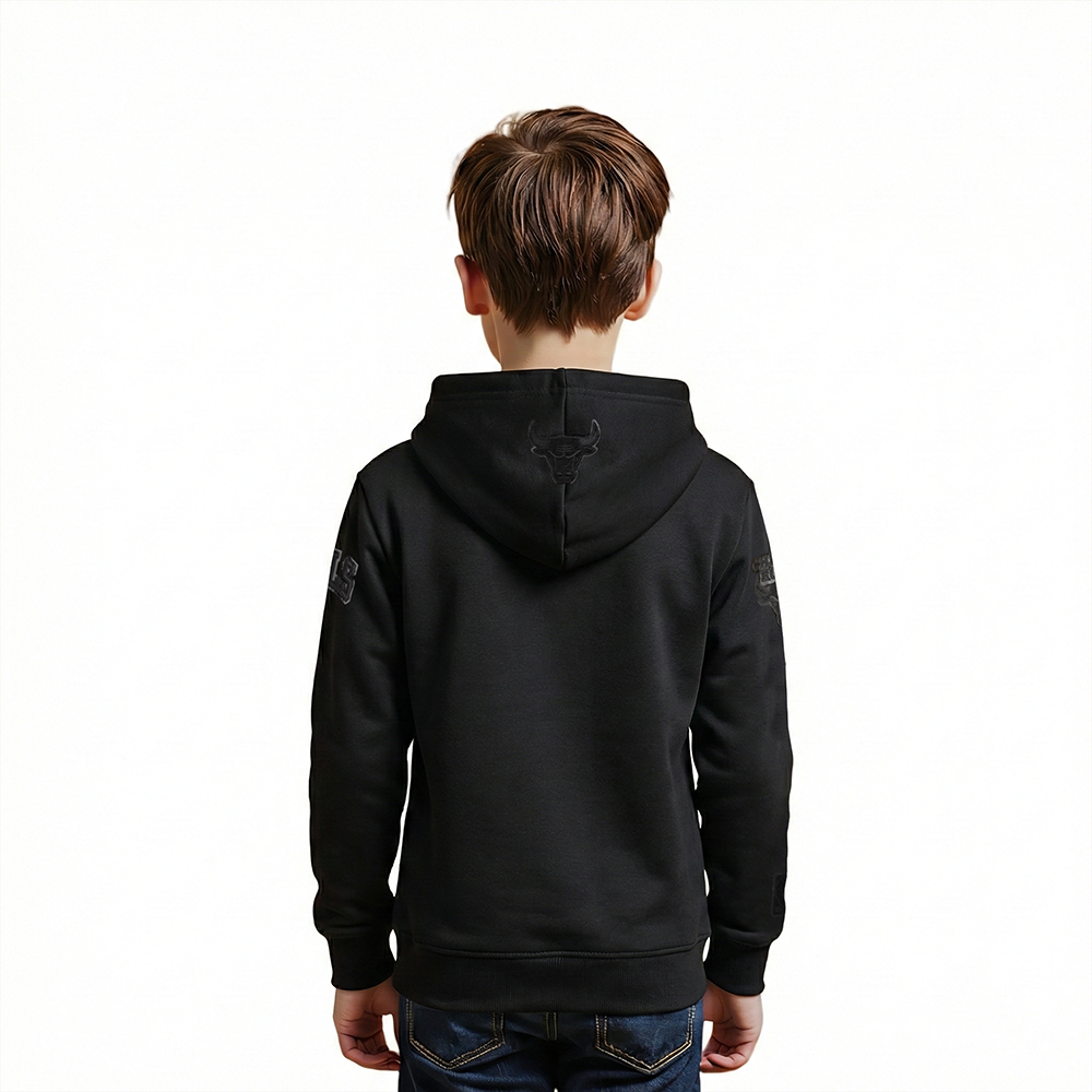 NBA CHICAGO BULLS TRIPLE BLACK LITTLE BOYS FLEECE PULLOVER HOODIE (BLACK)