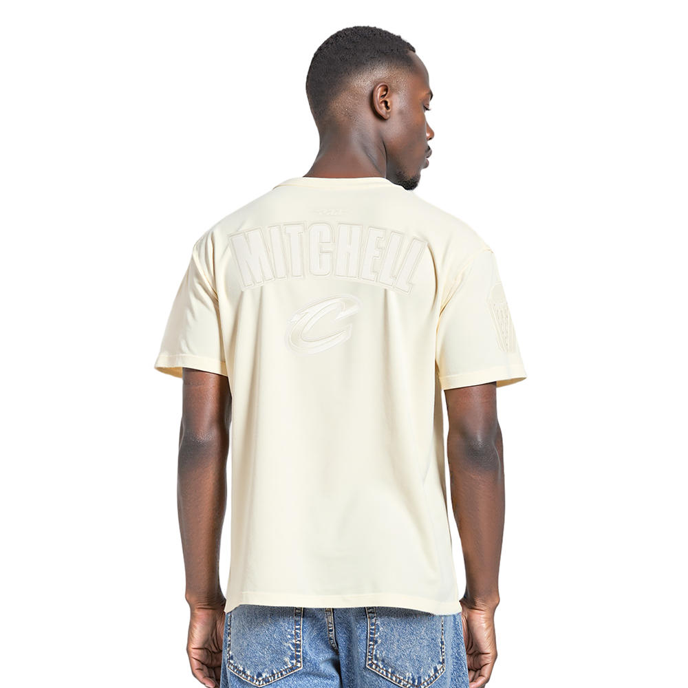 NBA CLEVELAND CAVALIERS DONOVAN MITCHELL #45 NEUTRAL PNN MEN'S CJ DROP SHOULDER TEE (EGGSHELL)