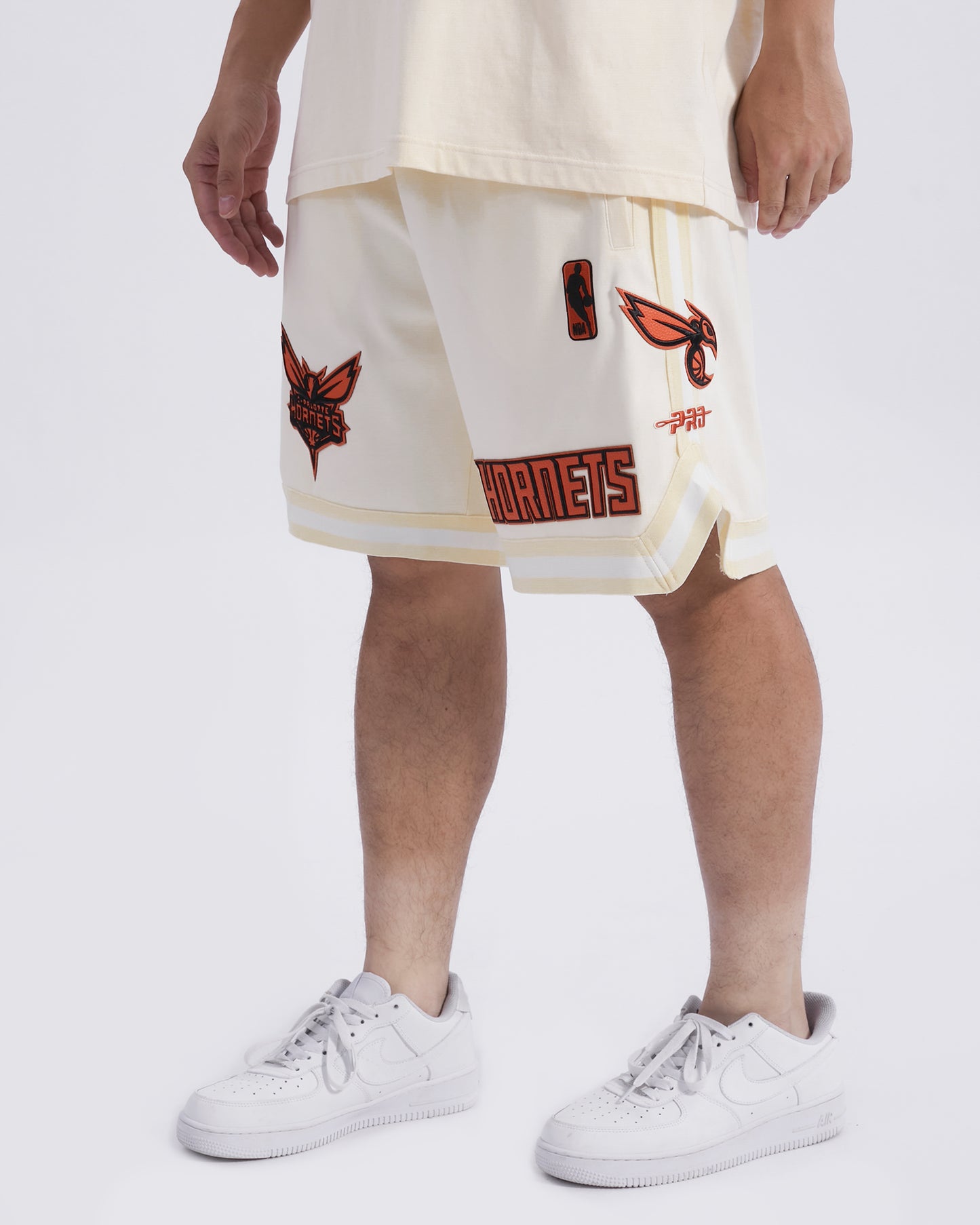 NBA CHARLOTTE HORNETS TRIPLE BLACK WOOL UNISEX SNAPBACK (TRIPLE BLACK)