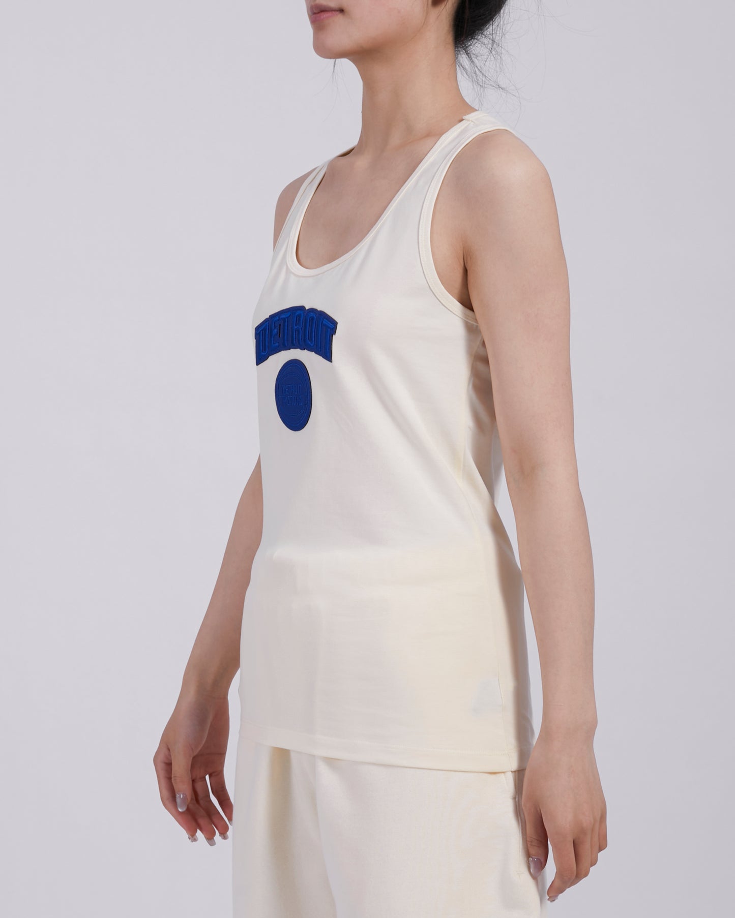 NBA DETROIT PISTONS TRIPLE TONAL RELAXED FIT RACERBACK (EGGSHELL)