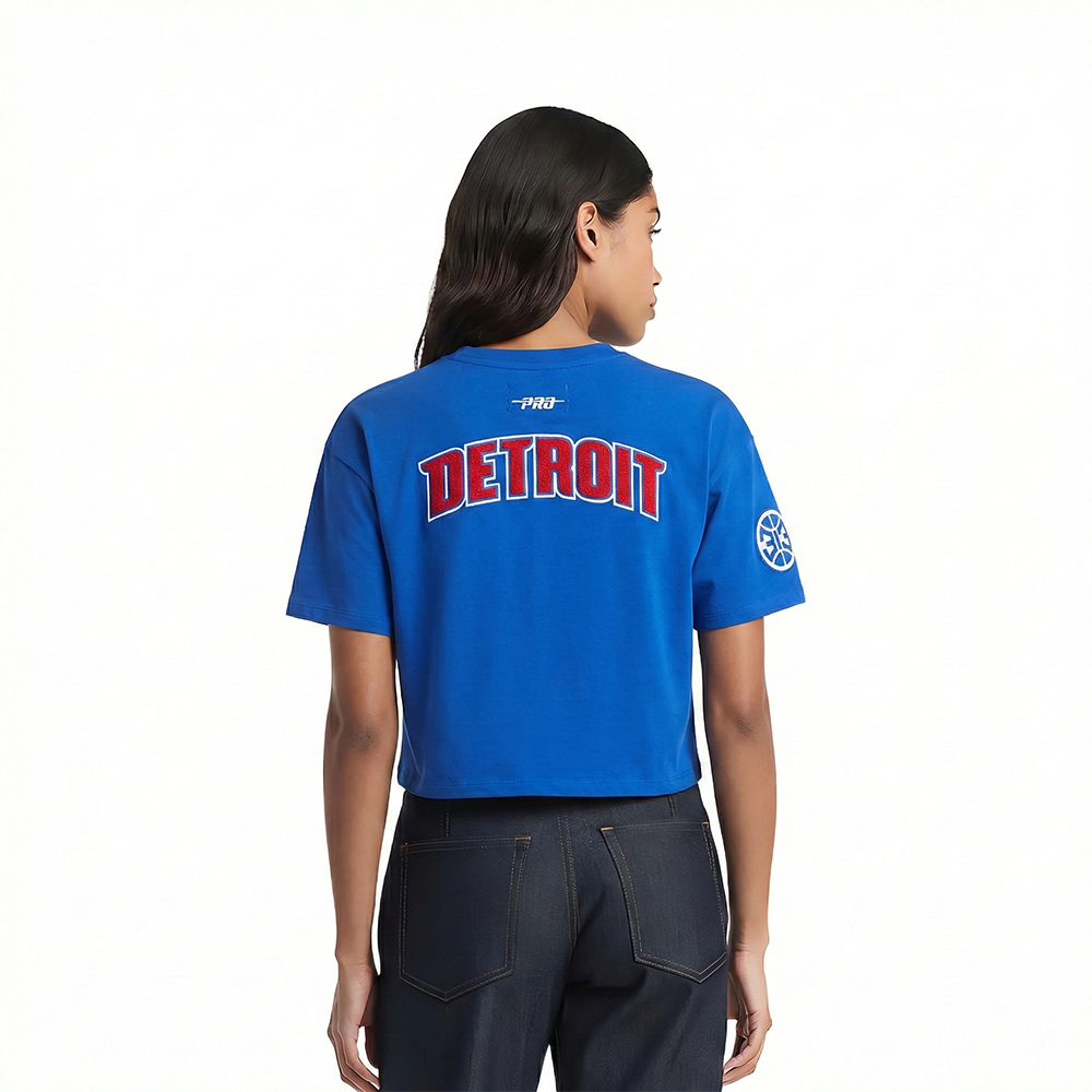 NBA DETROIT PISTONS CLASSIC CHENILLE WOMEN'S SJ BOXY TEE (ROYAL BLUE)