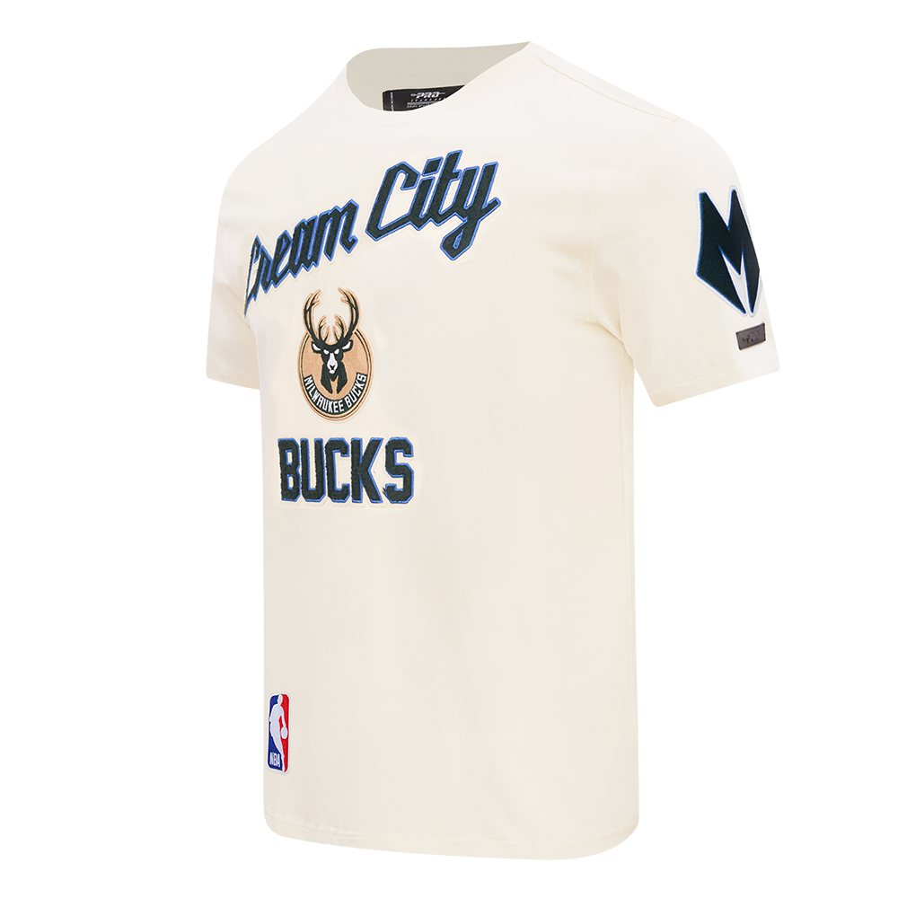 NBA MILWAUKEE BUCKS CITY EDITION 25-26 MEN'S SJ TEE (EGGSHELL)