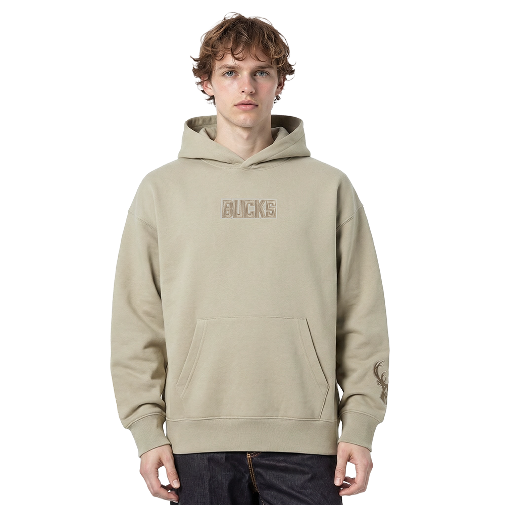 NBA MILWAUKEE BUCKS WINGSPAN MEN'S DROP SHOULDER FLEECE PULLOVER HOODIE (TAUPE)