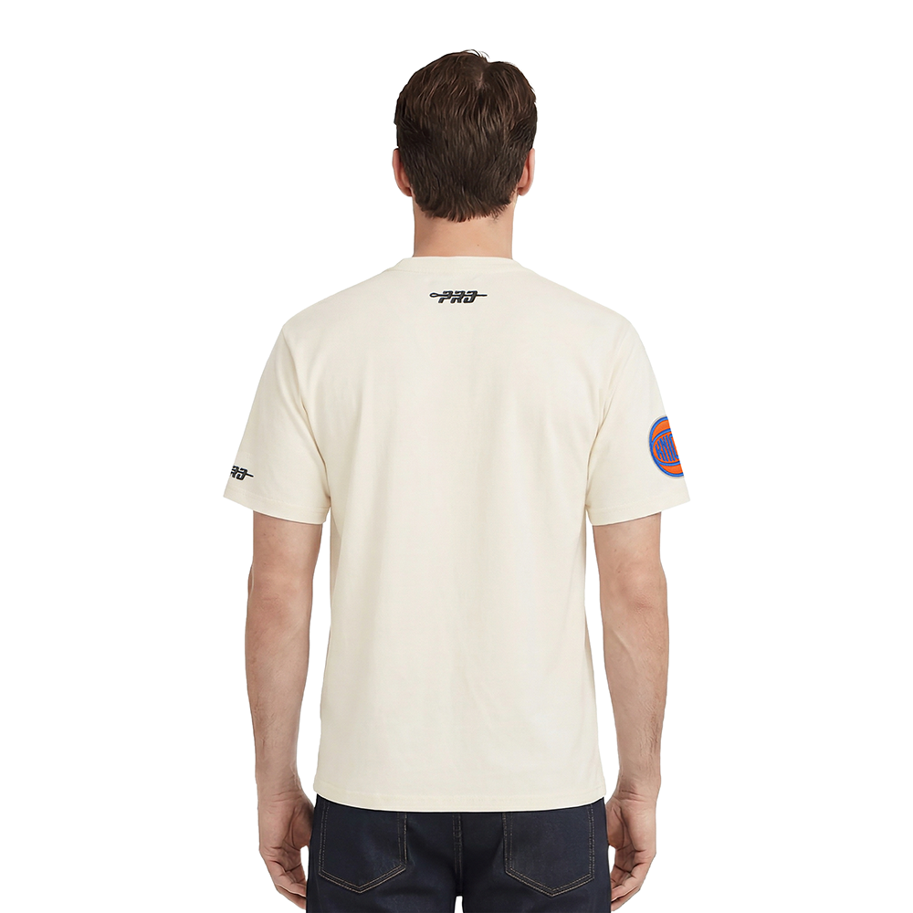NBA NEW YORK KNICKS  STAMPED MEN'S S/S TEE (EGGSHELL)