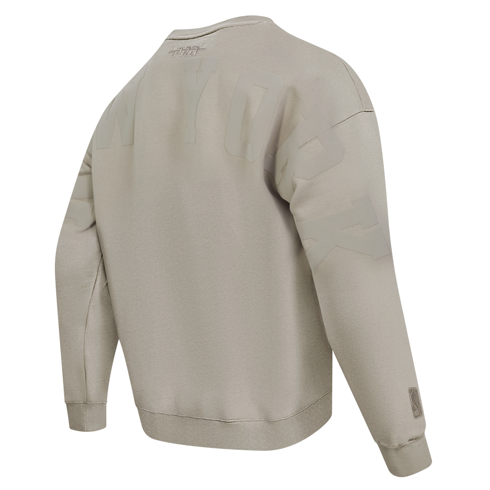 NBA NEW YORK KNICKS WINGSPAN MEN'S DROP SHOULDER FLEECE CREWNECK (TAUPE)