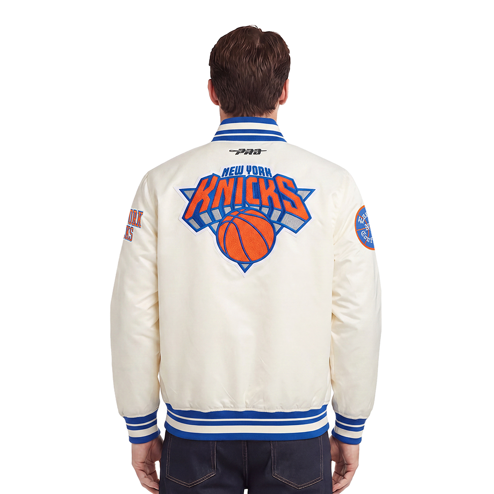 NBA NEW YORK KNICKS RETRO CLASSICS MEN'S SATIN JACKET (EGGSHELL/ROYAL BLUE)