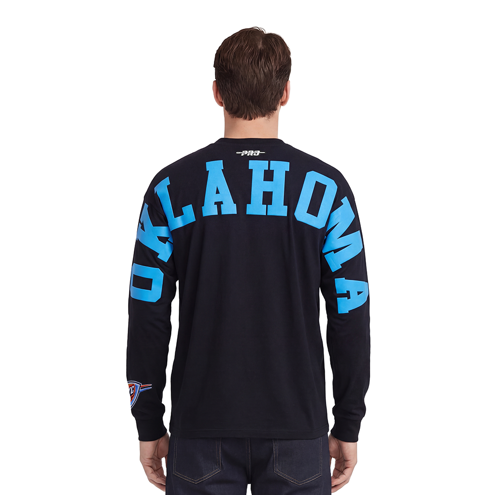 BOT2515696-BLK-MODEL-2