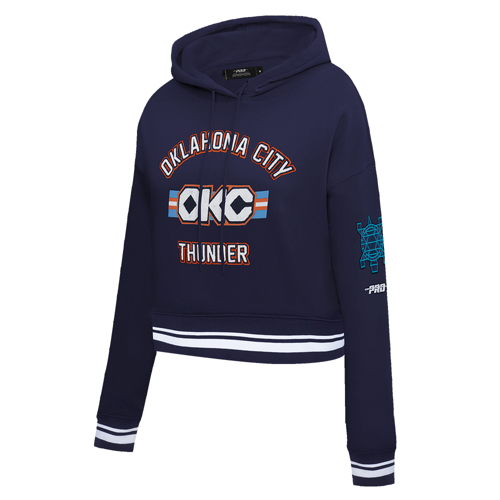 NBA OKLAHOMA CITY THUNDER CITY EDITION 25-26 WOMEN'S RIB FLC CROPPED PO HOODIE (MIDNIGHT NAVY)
