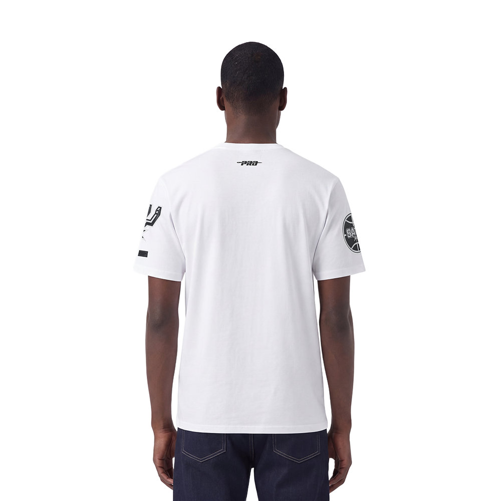 BSA158243-WHT-MODEL-2