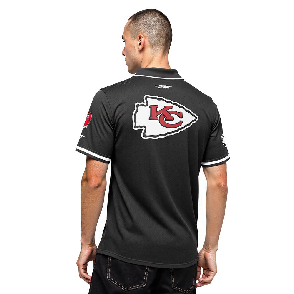 NFL KANSAS CITY CHIEFS PATRICK MAHOMES #15 CLASSIC MESH PNN MEN'S MESH BUTTON DOWN SHIRT (BLACK)