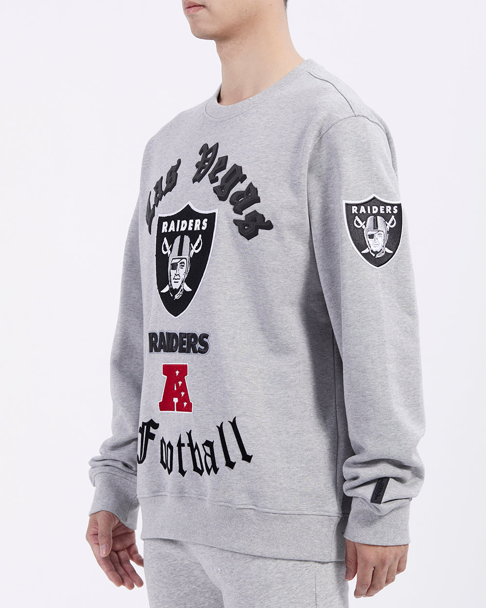 NFL LAS VEGAS RAIDERS OLD ENGLISH MEN'S CREWNECK (HEATHER GREY)