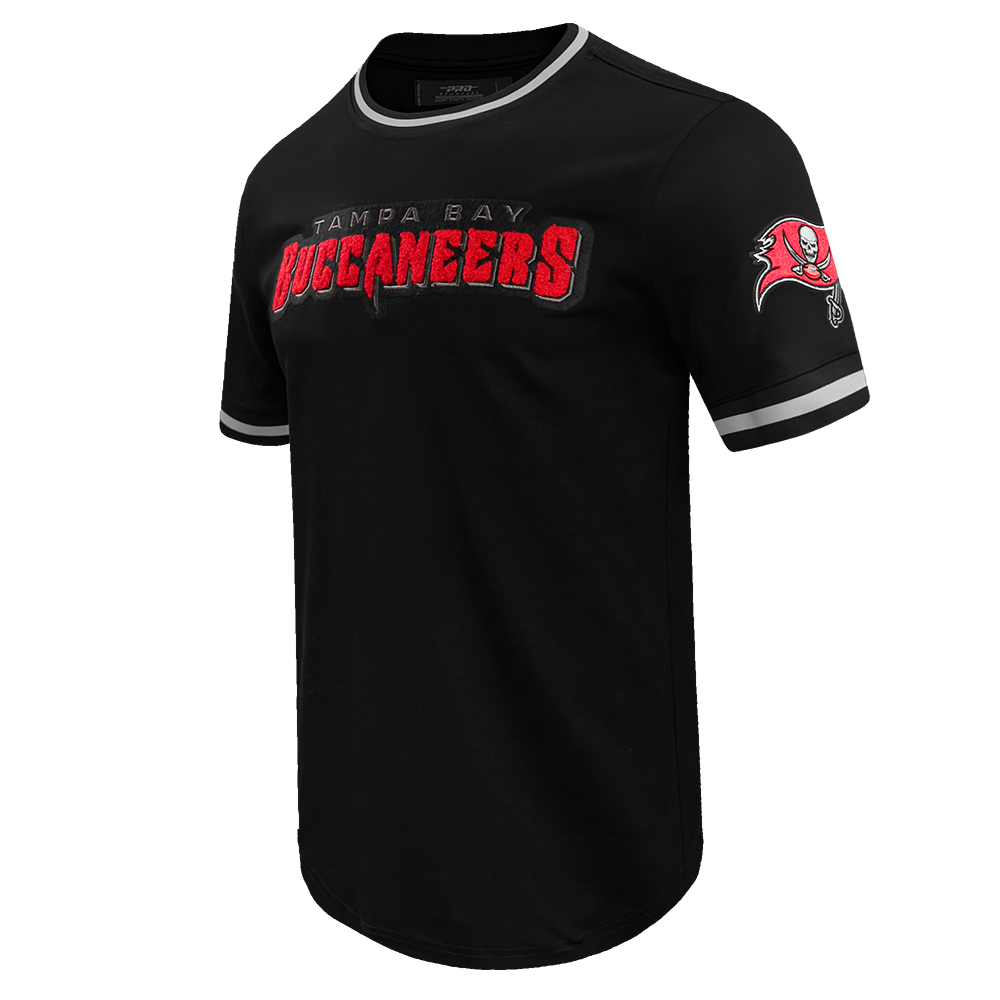 NFL TAMPA BAY BUCCANEERS CLASSIC CHENILLE TEE (BLACK)