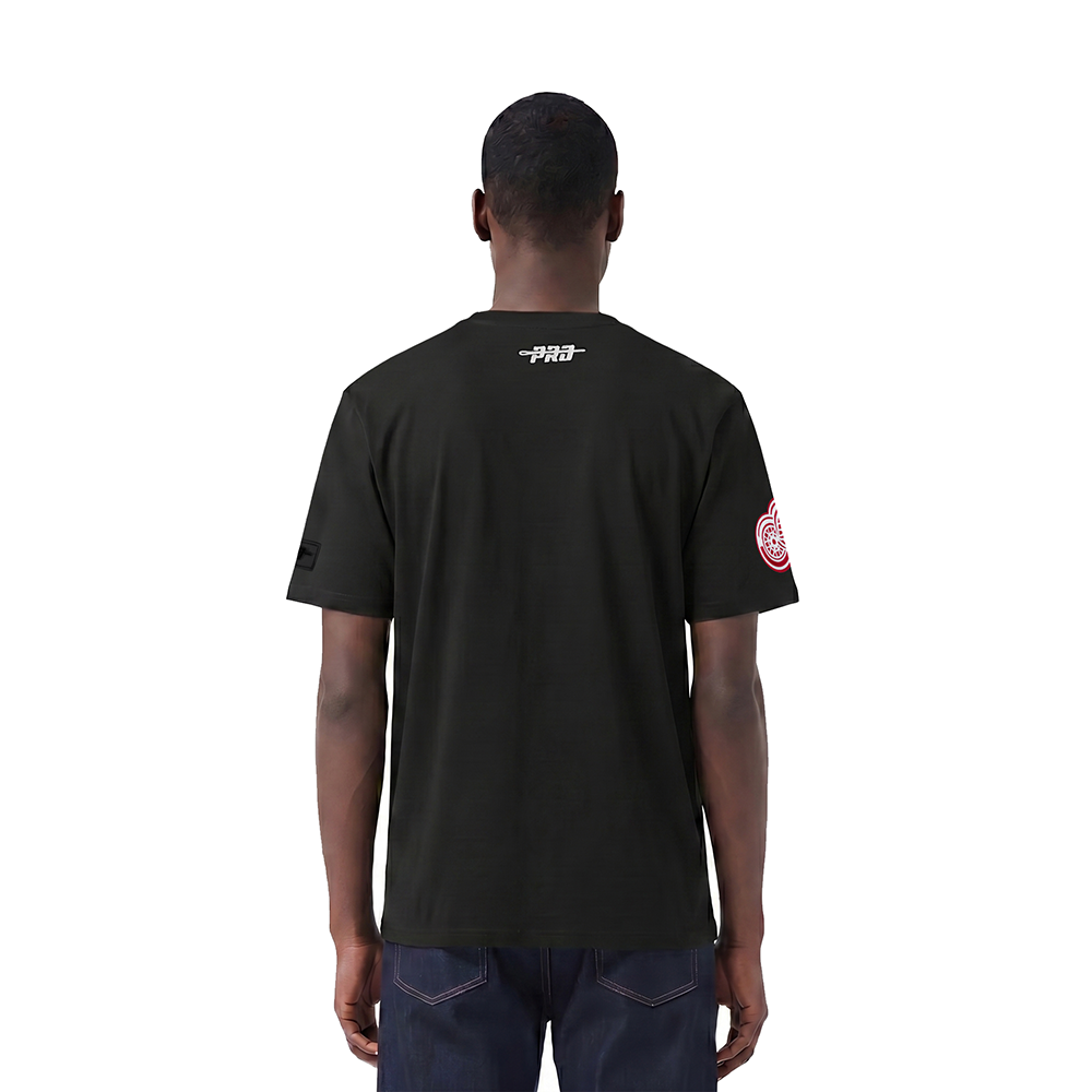 HDR167828-BLK-MODEL-2