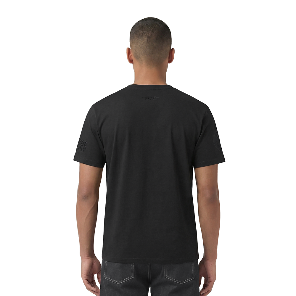 HNR164365-BLK-MODEL-2
