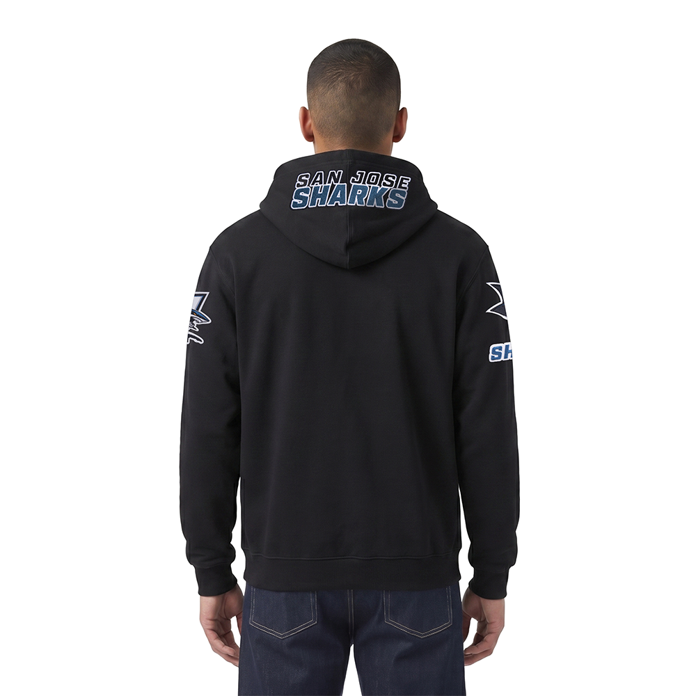 HSS561159-BLK-MODEL-2