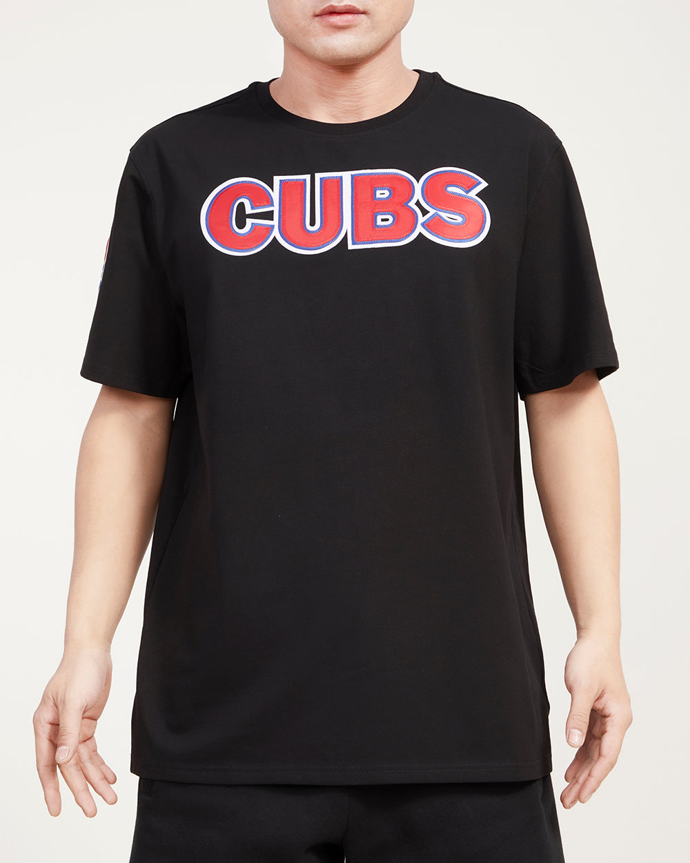 CHICAGO CUBS TACKLE TWILL SJ TEE (BLACK) – Pro Standard