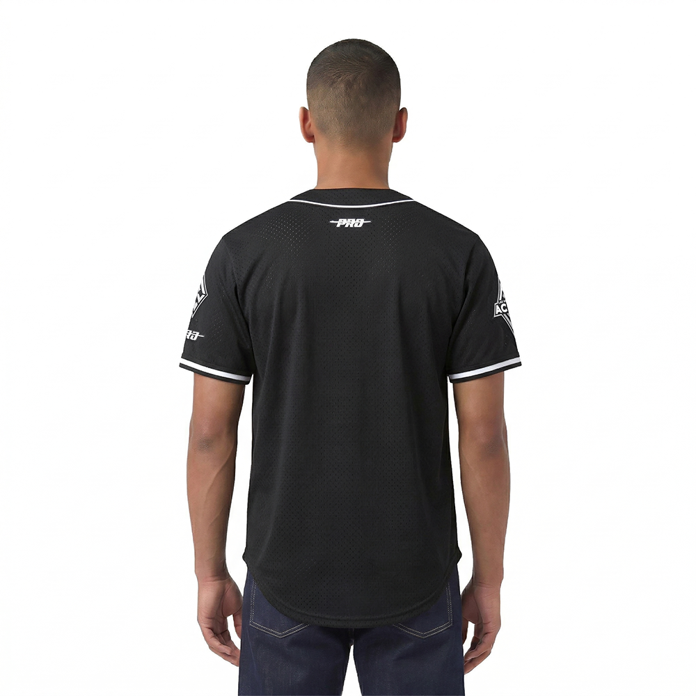 WLV170311-BLK-MODEL-2