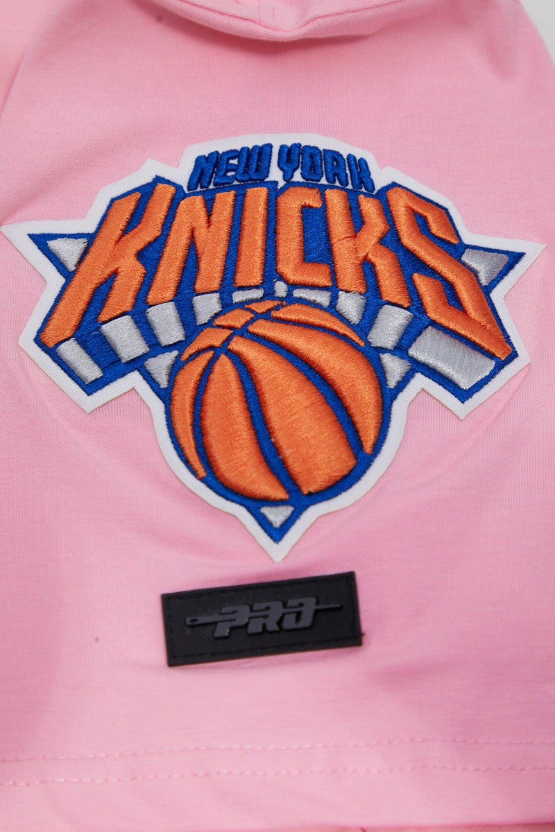 NBA NEW YORK KNICKS CLASSIC CHENILLE MEN'S TEE (PINK) – Pro Standard