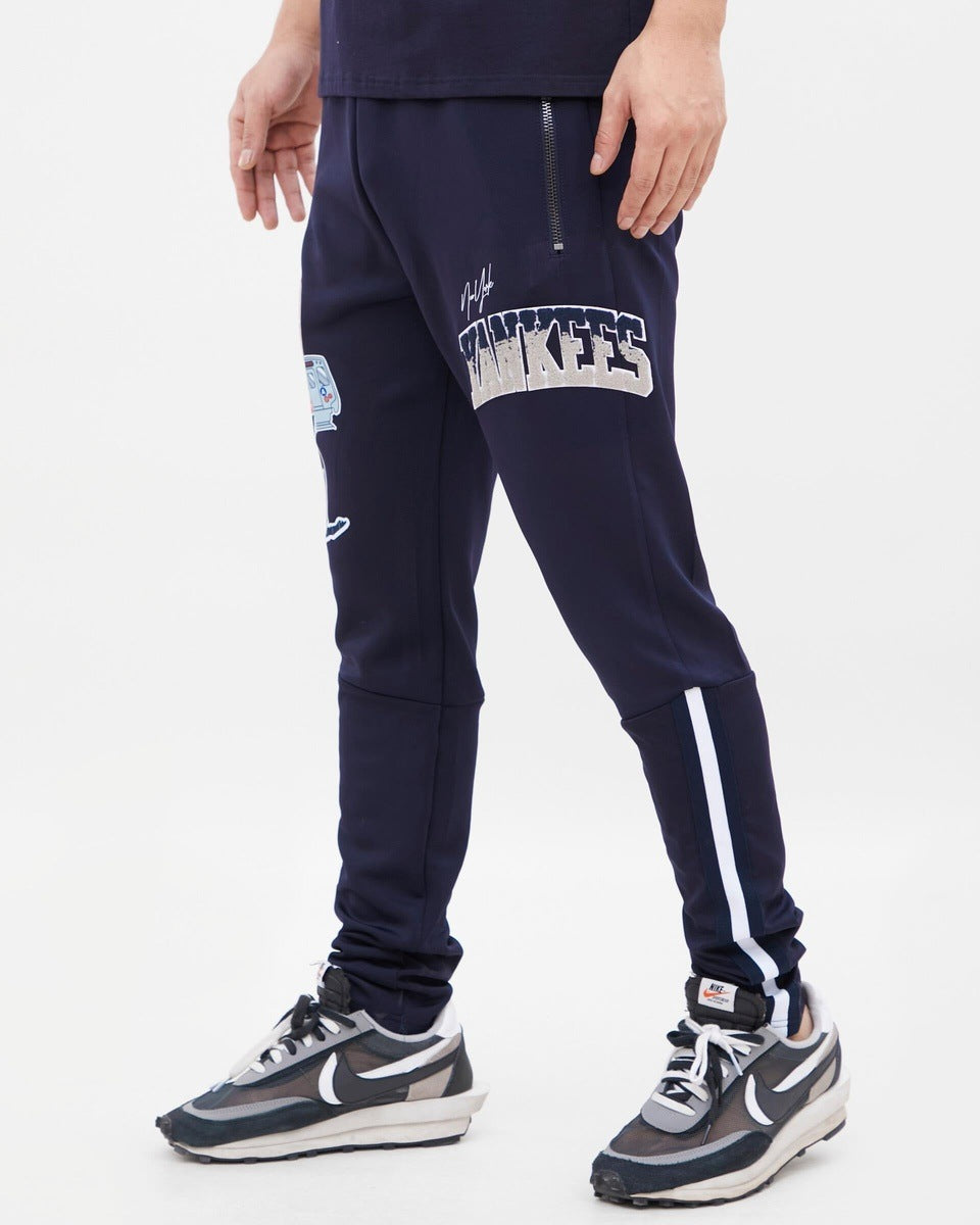 NEW YORK YANKEES HOME TOWN DK TRACK PANT (MIDNIGHT NAVY)